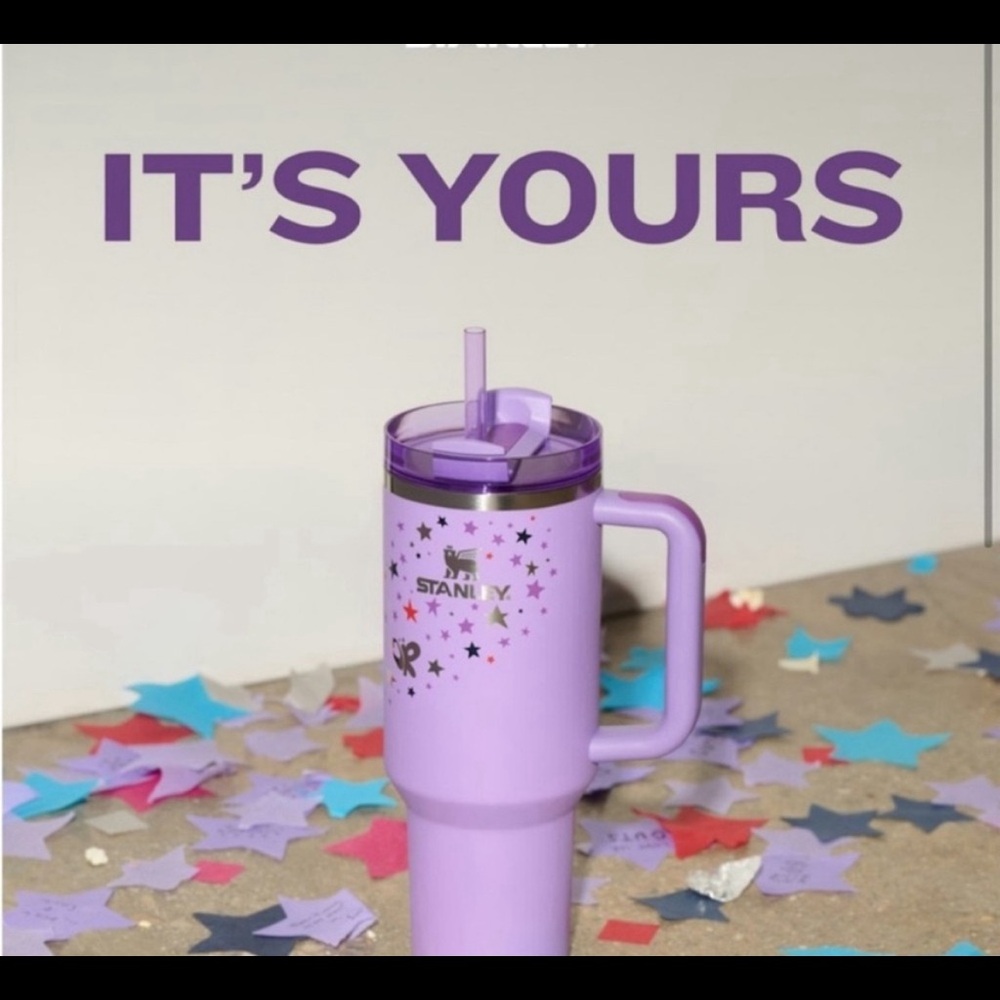 Stanley x Olivia Rodrigo Quencher H2.0 FlowState Tumbler | 40oz.